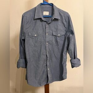 Blue Casual Pearl Button Down Shirt with Collared Neckline
